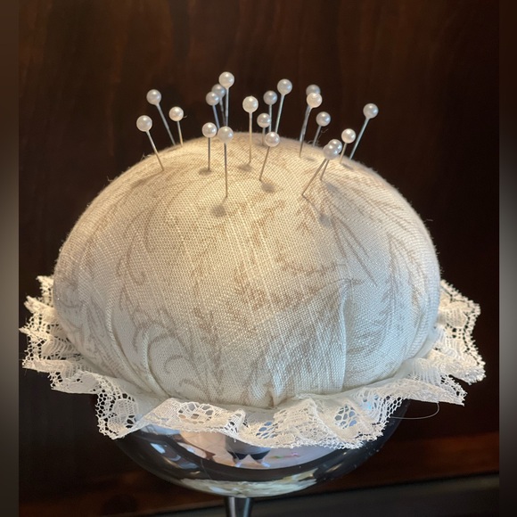 Vintage Silver Plated Champagne Goblet Pin Cushion - Picture 6 of 7